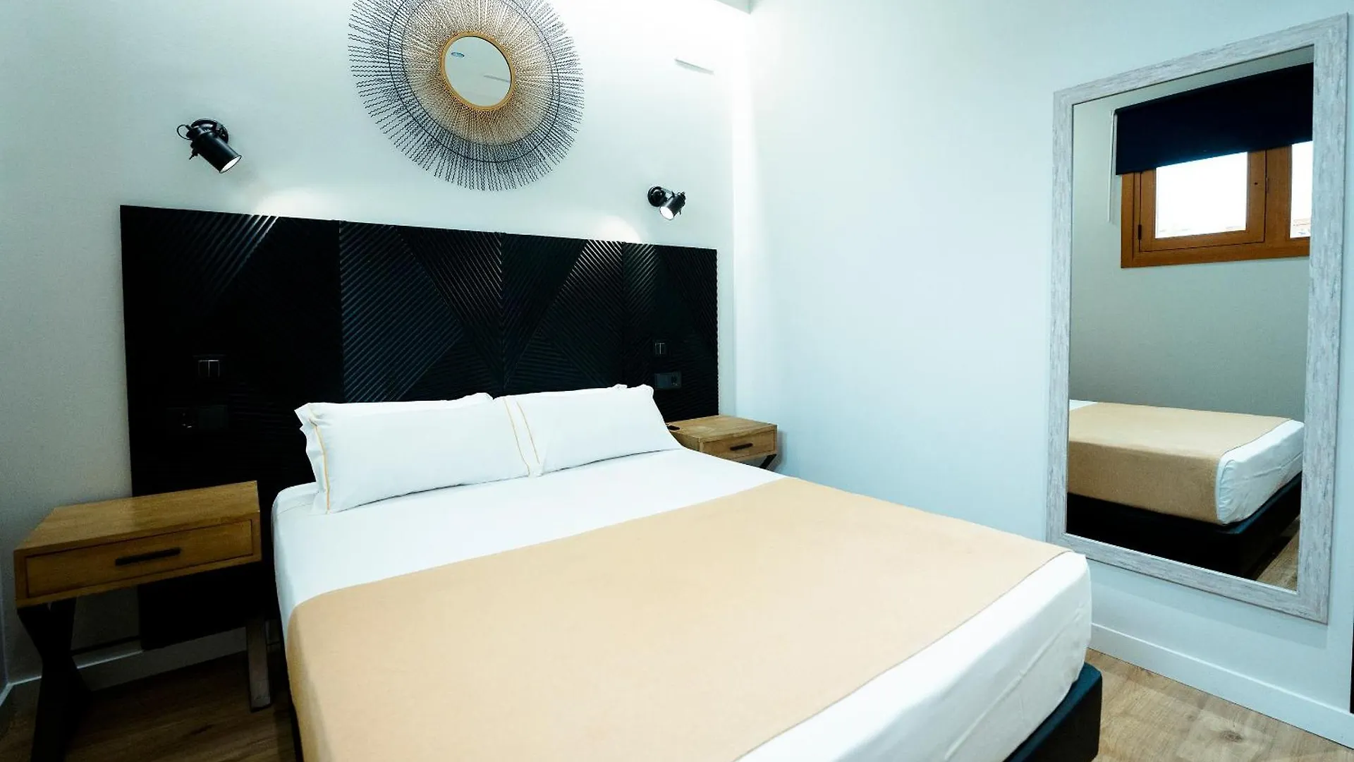 Aparthotel Luz De Gades - Suites Spa Gym - Adults Only Spanien